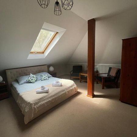 Restauracja Rozmarzyn Hotell Ostrzeszów Exteriör bild