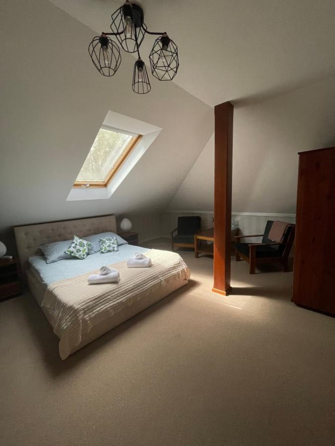 Restauracja Rozmarzyn Hotell Ostrzeszów Exteriör bild