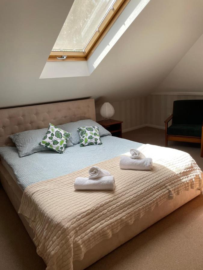 Restauracja Rozmarzyn Hotell Ostrzeszów Exteriör bild